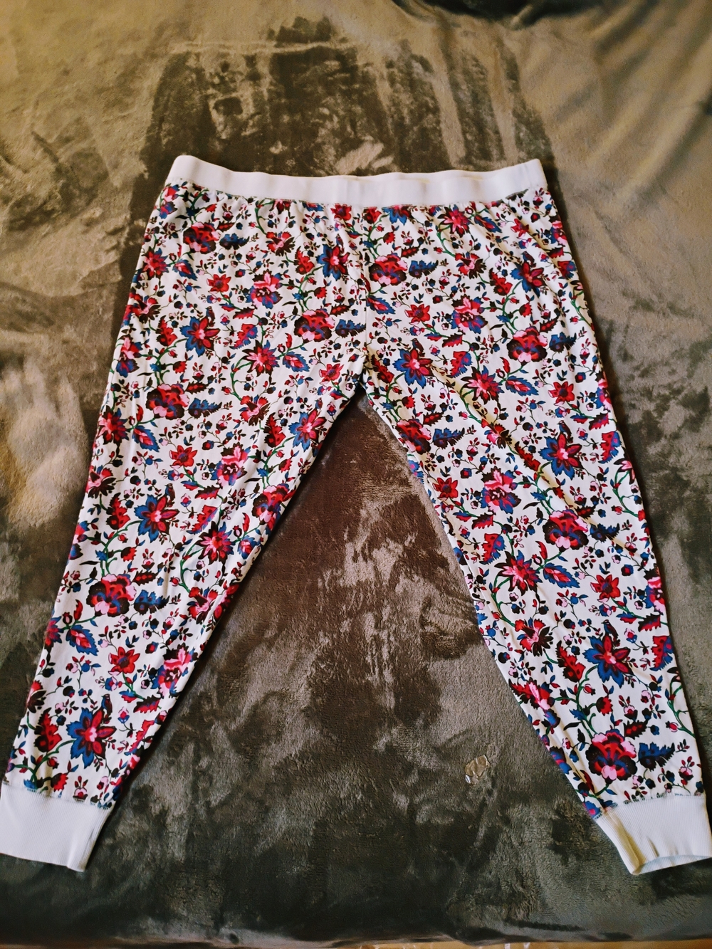 Vera Bradley Floral Lounge Pants in White, Pink & Blue